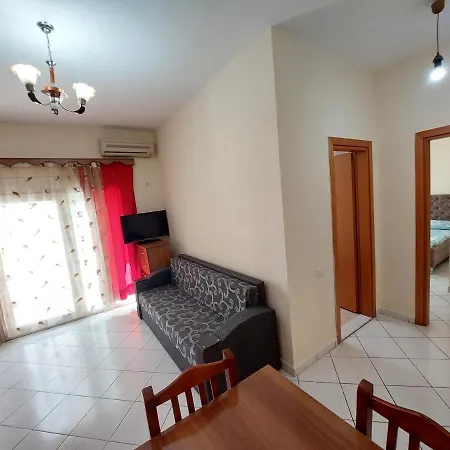 Aleksandra House Apartament *